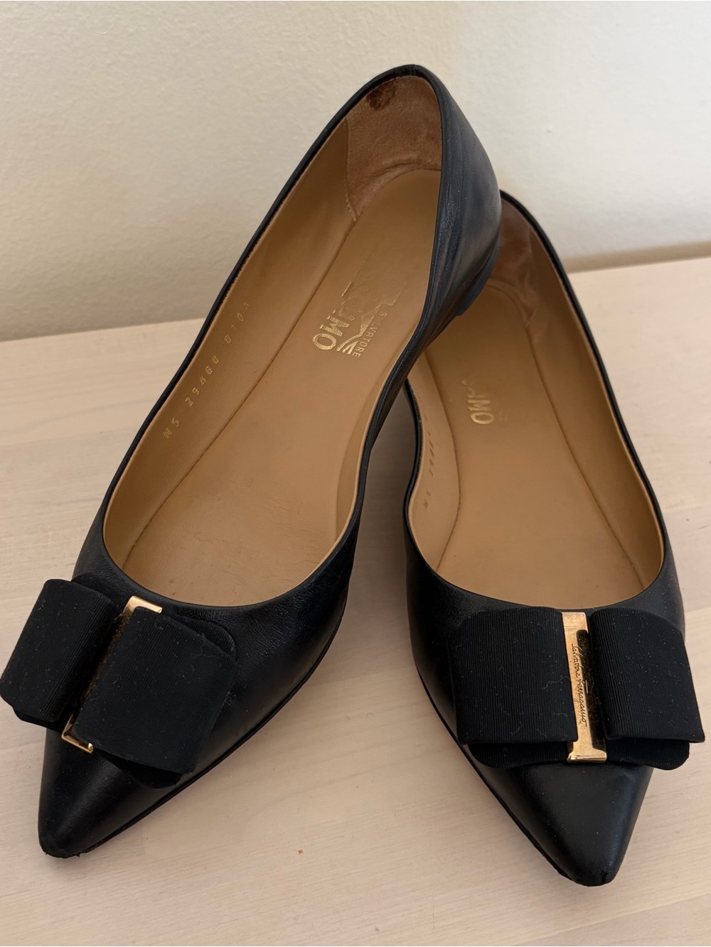 Salvatore Ferragamo Black Leather Pointed-Toe Flats with Grosgrain Bow